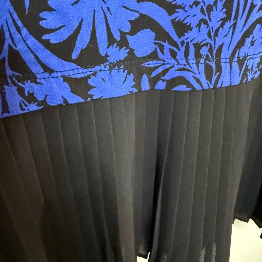 Michael Kors Blue Black Floral Pleated Hem Long Sleeve Dress Cocktail & Evening - Picture 2 of 6